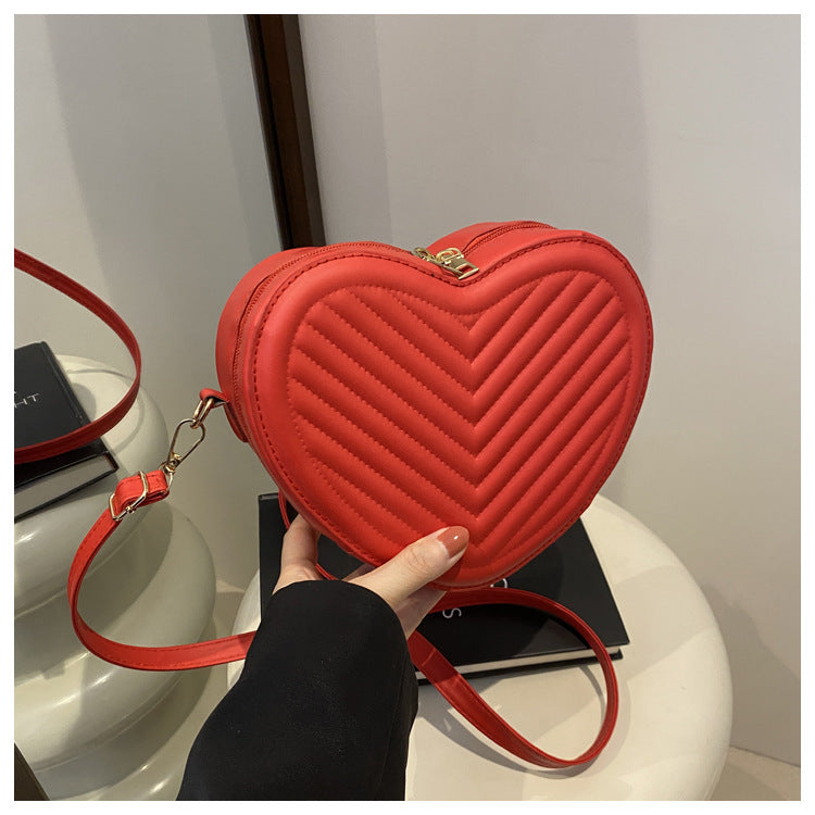 Trendy and chic heart-shaped bag for women - 2024 new arriva