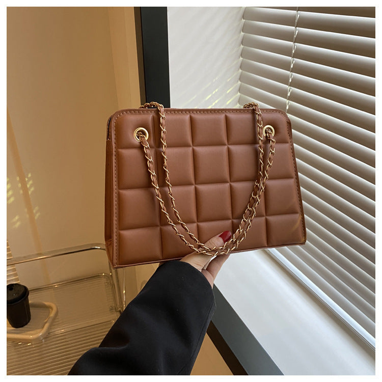 Checkered embossed chain bag - 2023 new trendy fashion casua